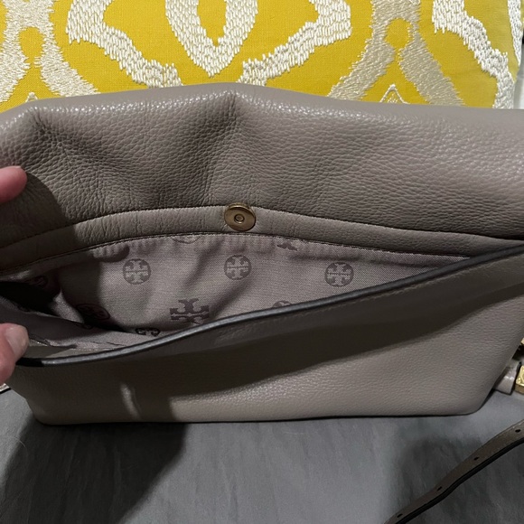 Tory Burch Gray Purse - Picture 3 of 8
